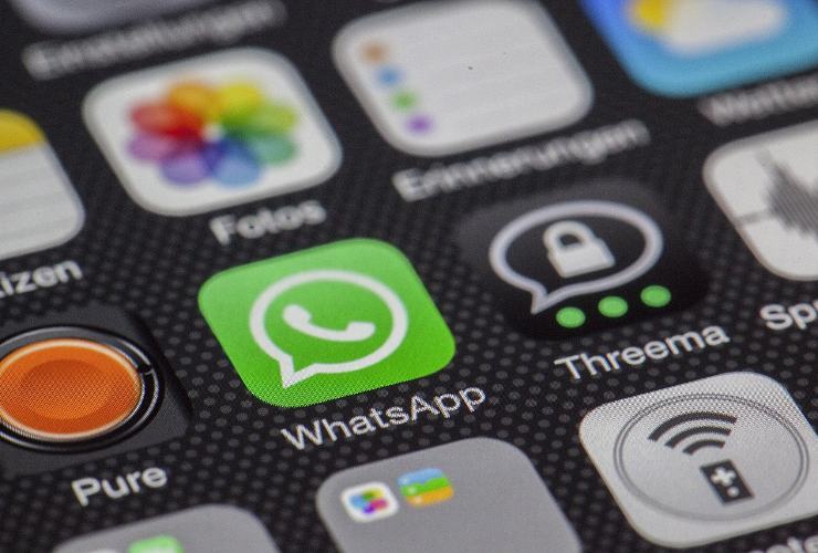 rivoluzione videochiamate e messaggi vocali whatsapp